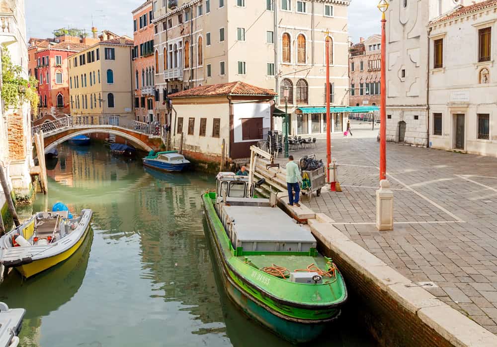 Venezia sulle tracce dei suoi rifiuti