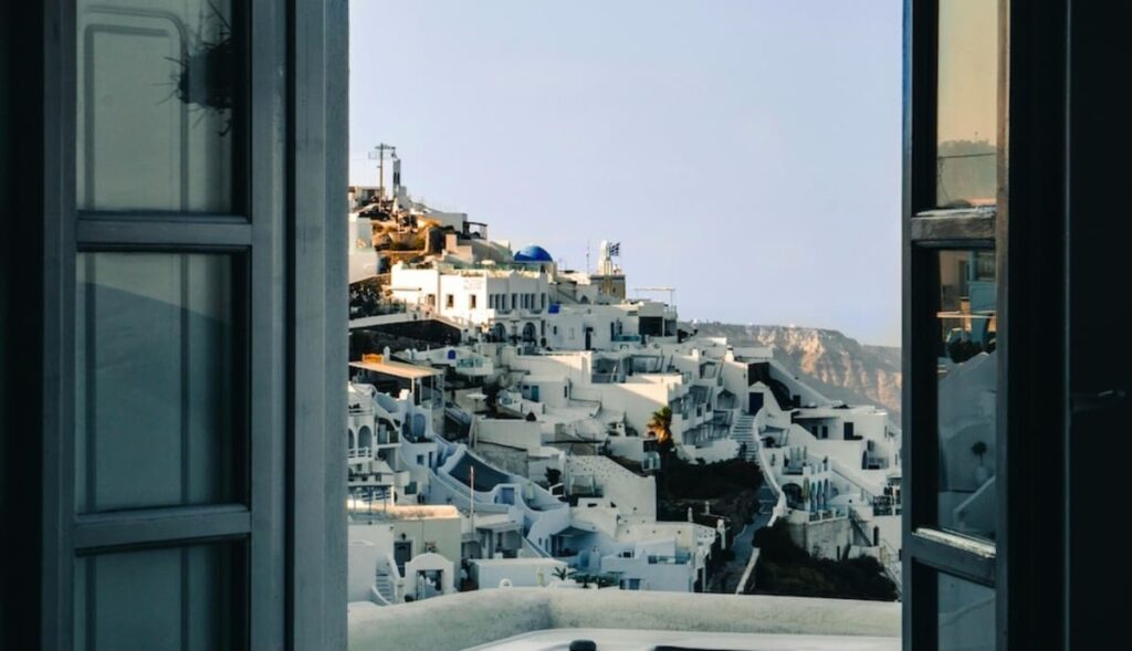 Vista da una casa di Santorini